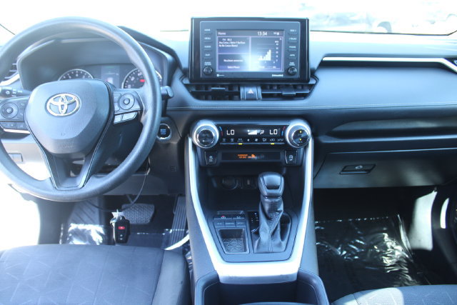 Used 2022 Toyota RAV4 XLE FWD image 13