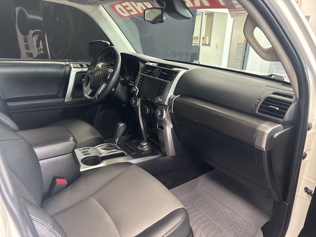 Used 2021 Toyota 4Runner SR5 Premium w/ Moonroof Package AWD/4WD image 13