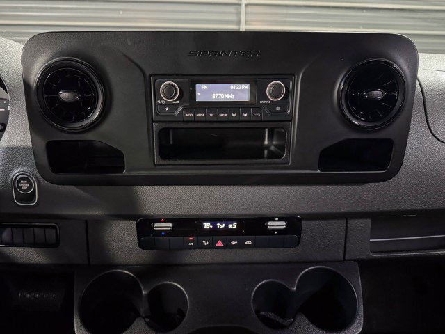 Used 2021 Mercedes-Benz Sprinter 2500 image 24