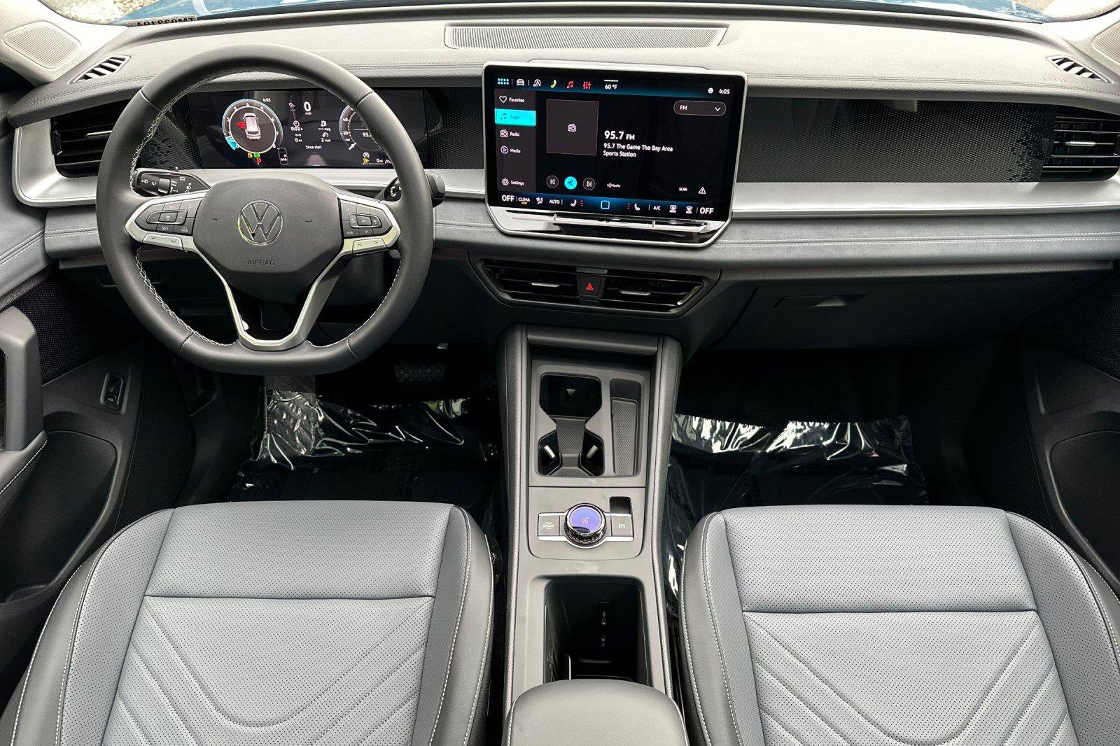 New 2026 Volkswagen Tiguan SE image 12