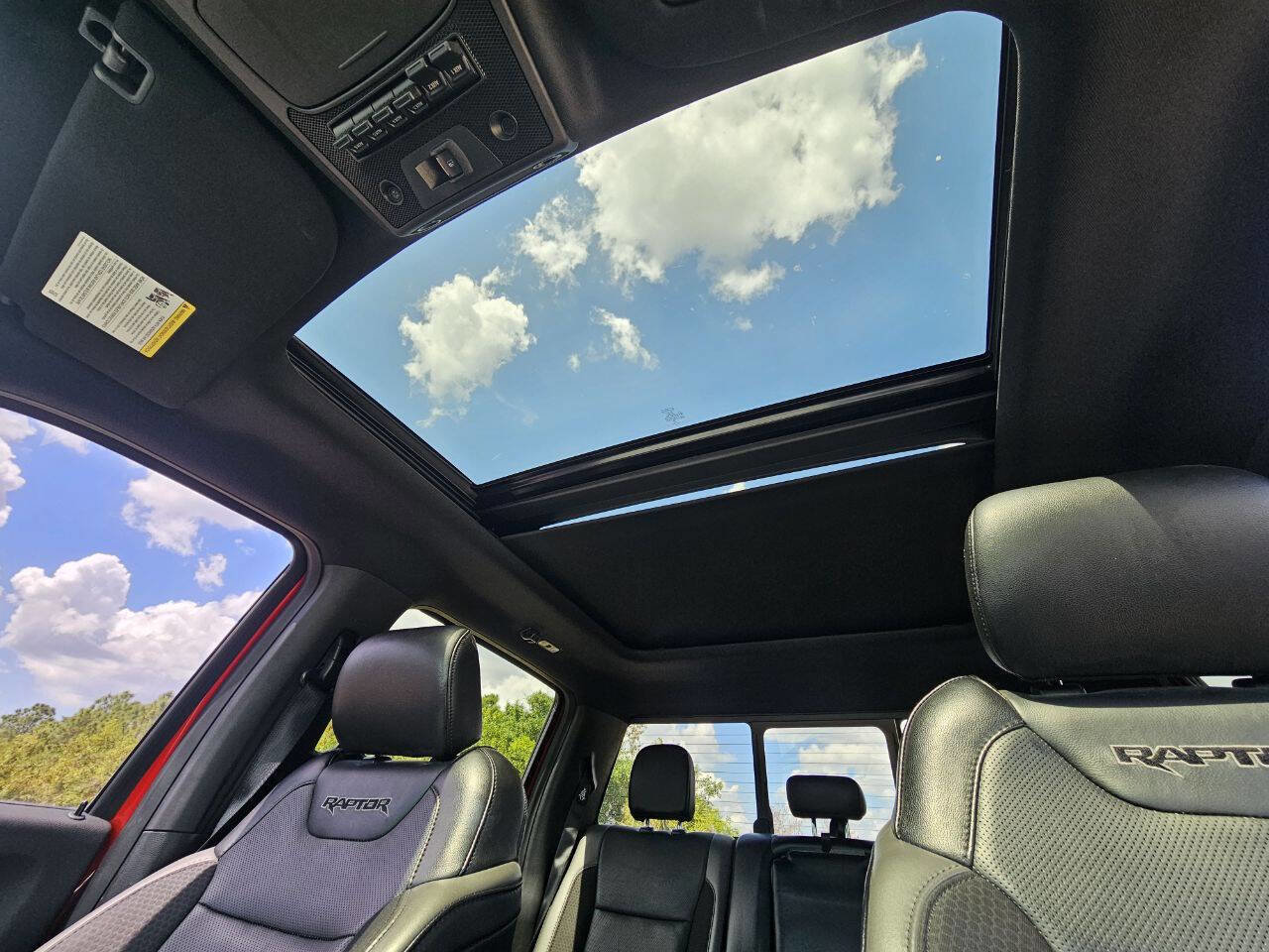 Used 2019 Ford F150 Raptor w/ Equipment Group 802A Luxury AWD/4WD image 28