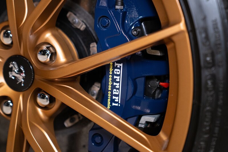 Used 2020 Ferrari 488 Pista Coupe RWD image 17