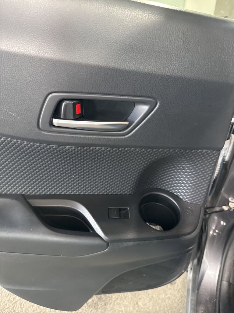 Used 2021 Toyota C-HR LE image 21