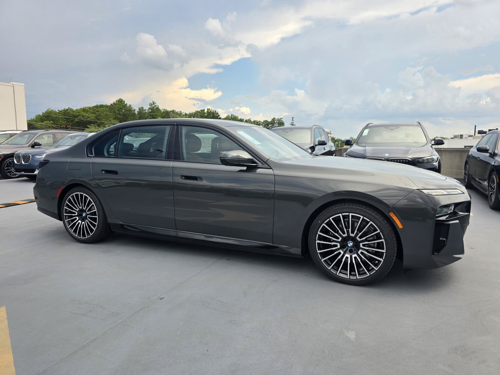 New 2026 BMW 750e xDrive AWD/4WD image 26
