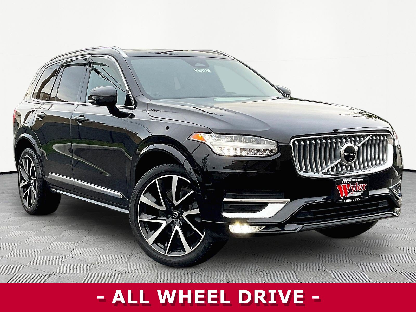 Used 2023 Volvo XC90 B6 Plus w/ Protection Package AWD/4WD image 3