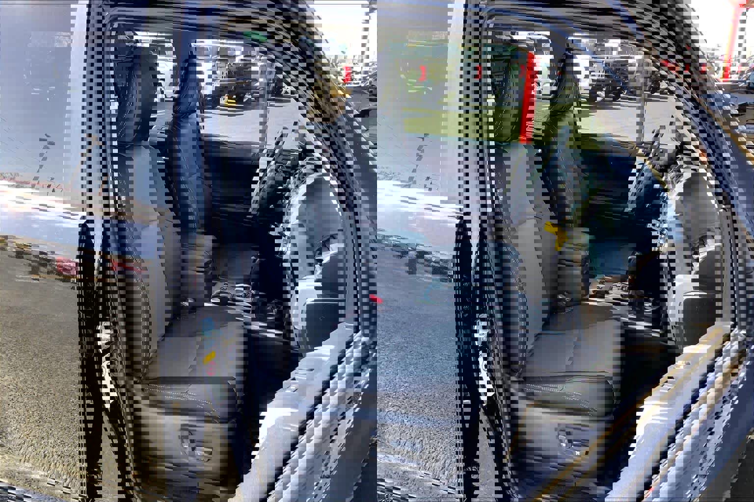 Used 2018 Toyota 4Runner SR5 Premium image 8