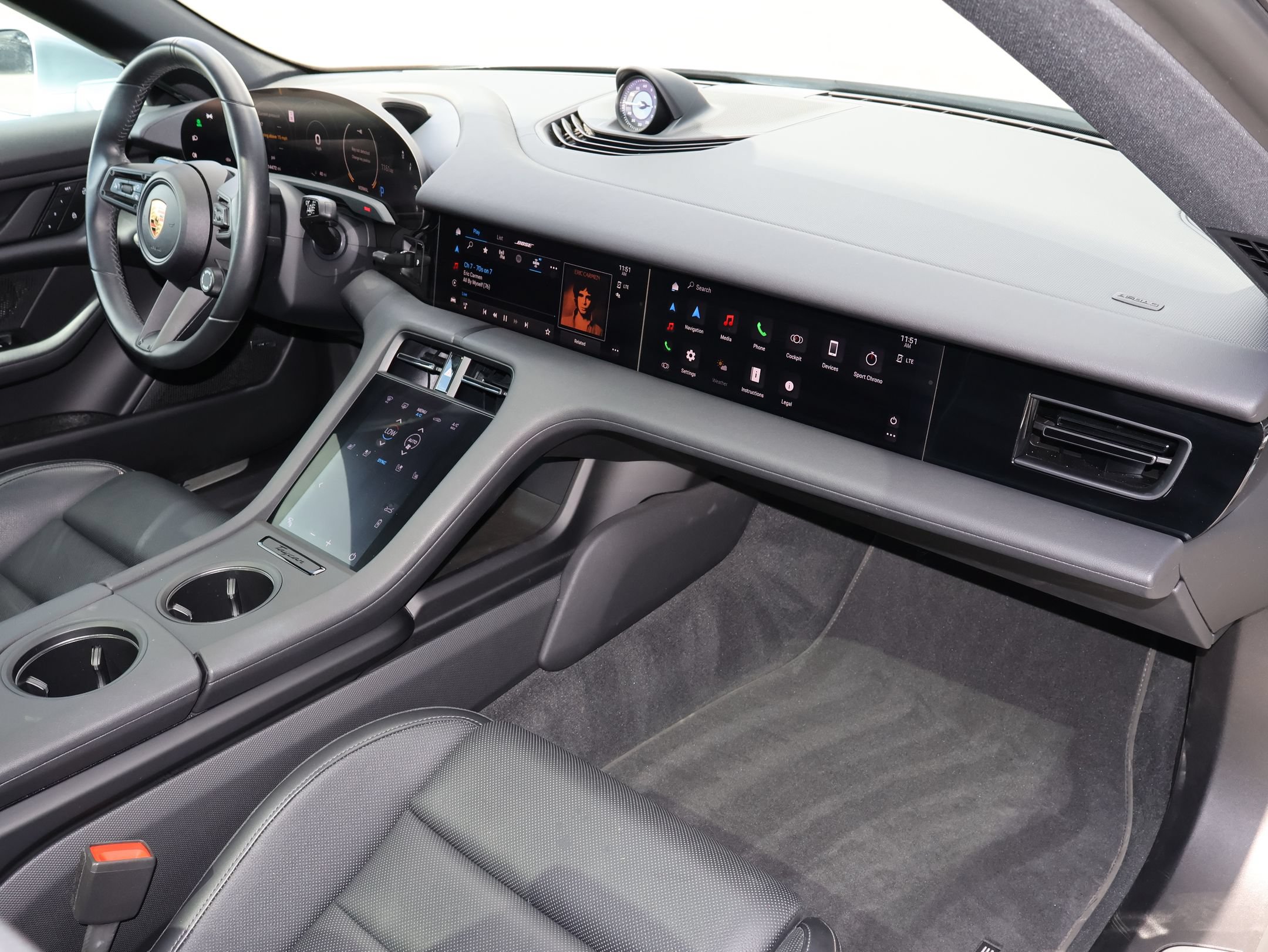 Certified 2024 Porsche Taycan 4S AWD/4WD image 35