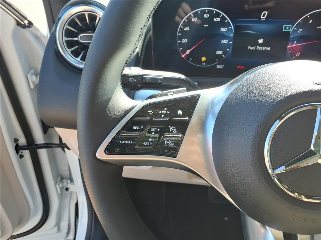 New 2025 Mercedes-Benz GLB 250 4MATIC image 20