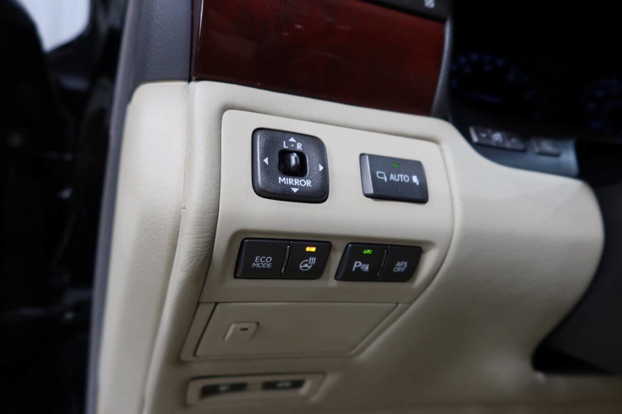 Used 2012 Lexus LS 460 w/ Comfort Pkg RWD image 29