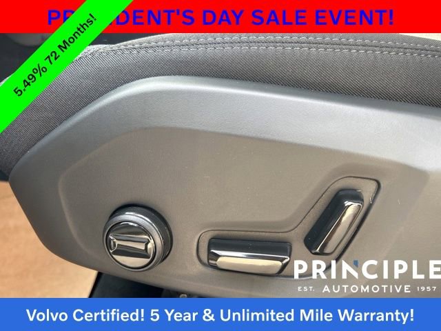 Certified 2025 Volvo XC60 T8 Core image 27