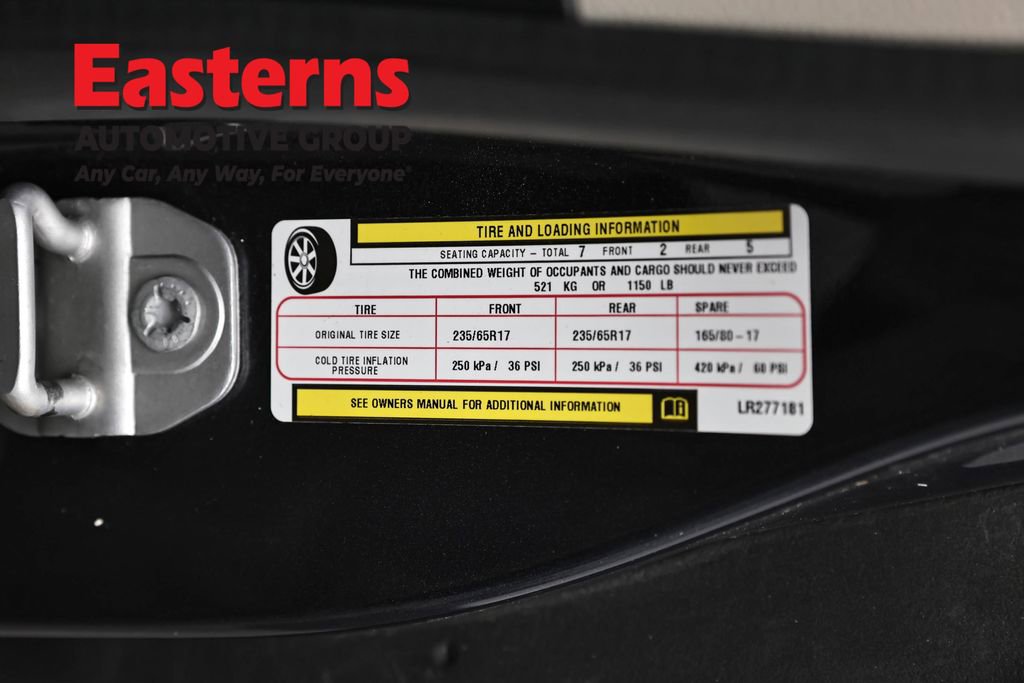 Used 2020 Chrysler Pacifica Touring-L FWD image 37