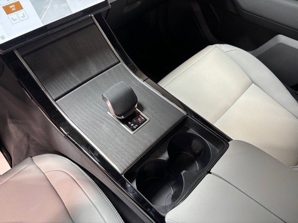 New 2026 Land Rover Range Rover Velar S image 14