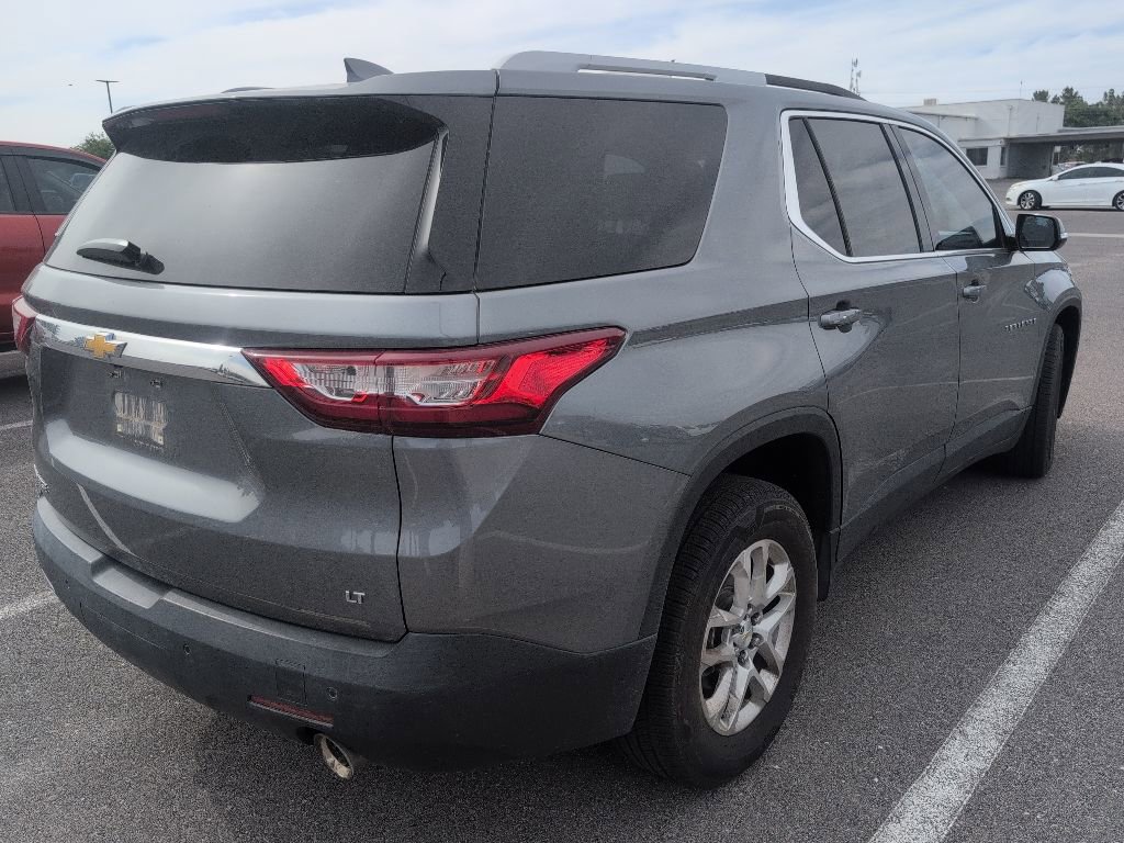 Certified 2018 Chevrolet Traverse LT FWD image 3