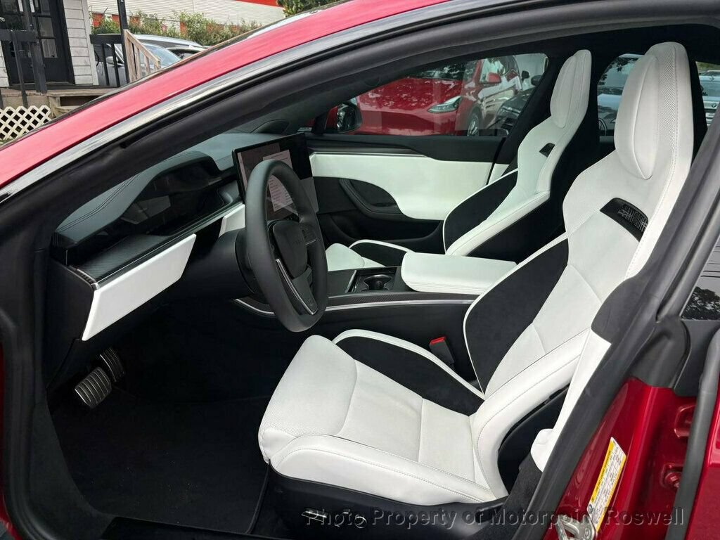 Used 2024 Tesla Model S Plaid AWD/4WD image 10