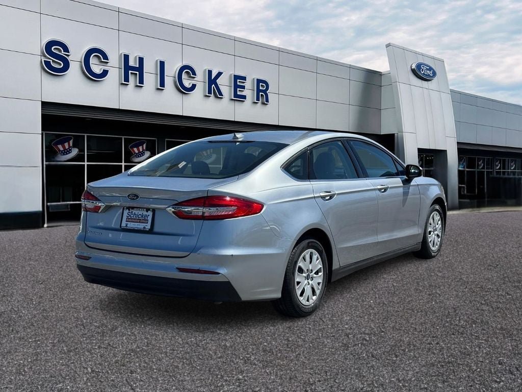 Used 2020 Ford Fusion S FWD image 2