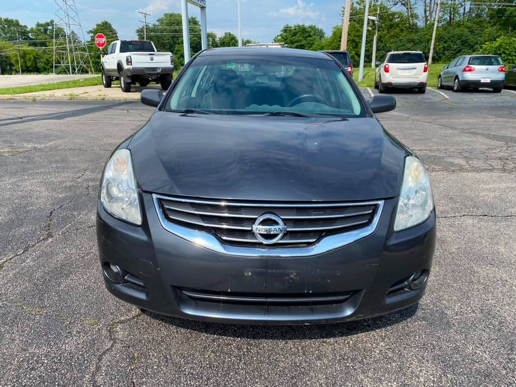 Used 2012 Nissan Altima 2.5 S FWD image 2