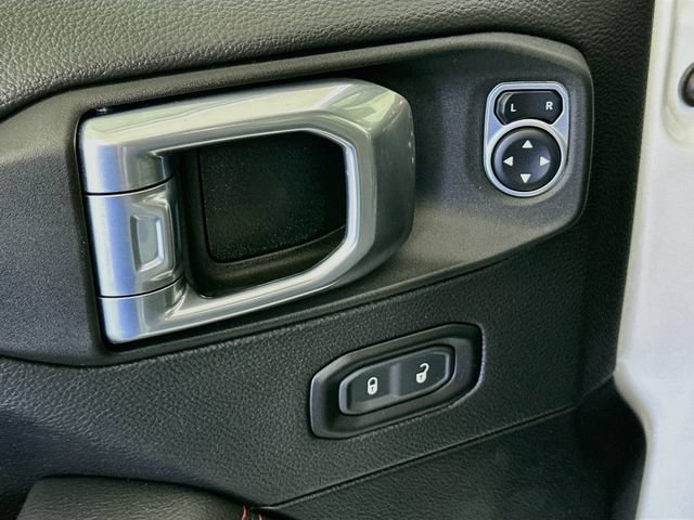 Used 2021 Jeep Gladiator Rubicon AWD/4WD image 20