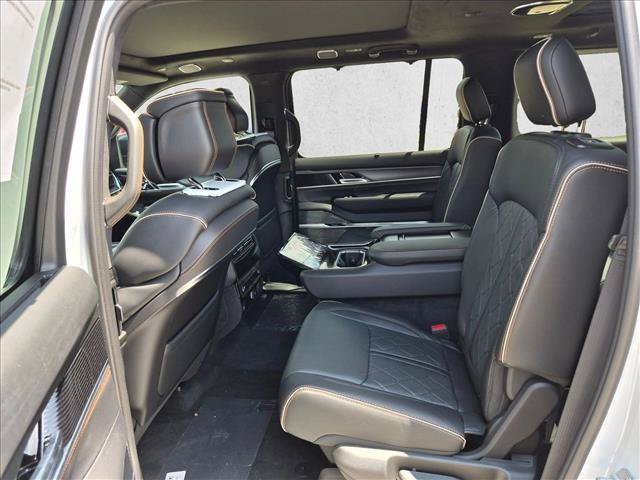 New 2026 Jeep Grand Wagoneer L Summit AWD/4WD image 13