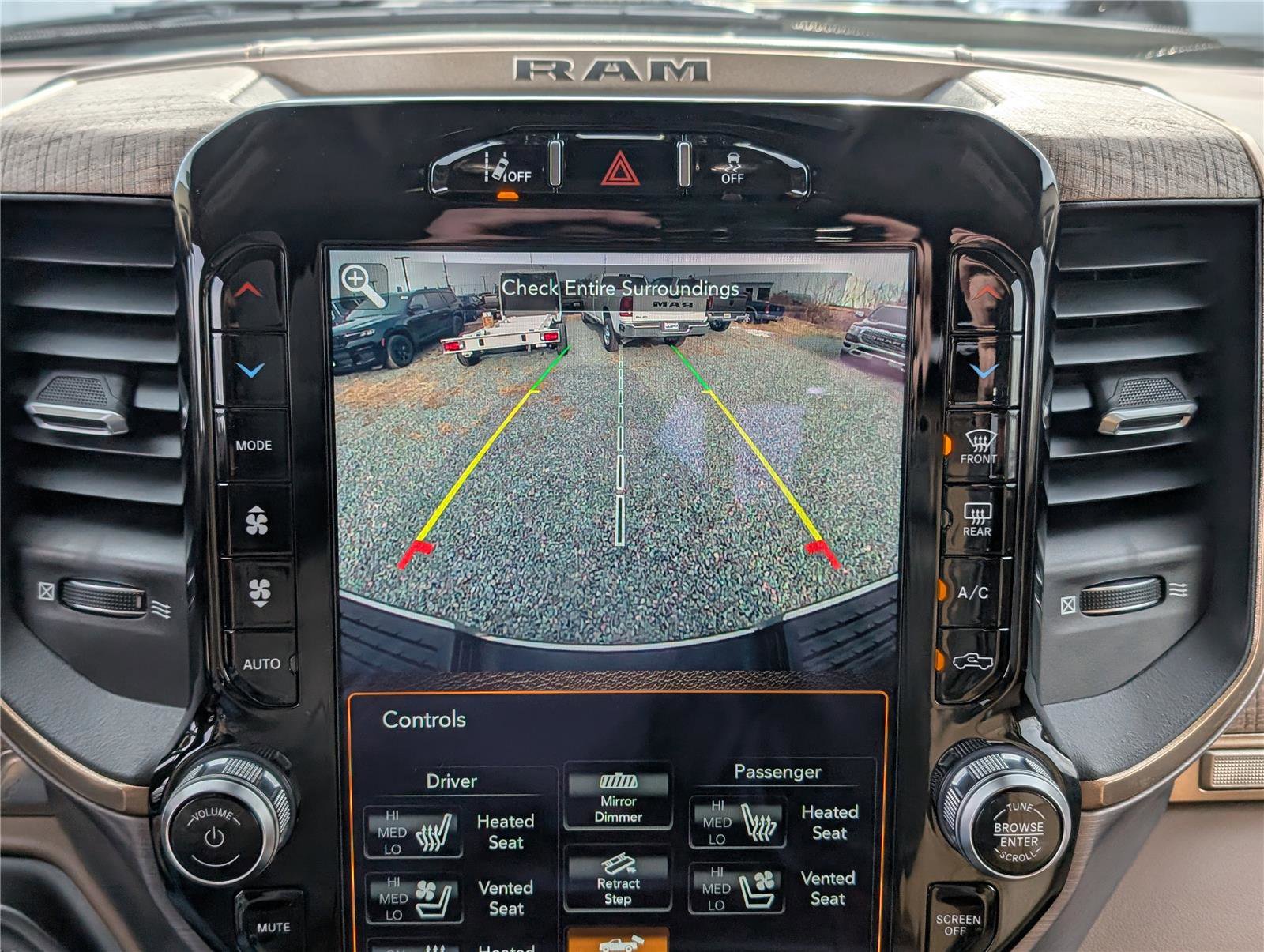 Used 2020 RAM 2500 Limited image 29