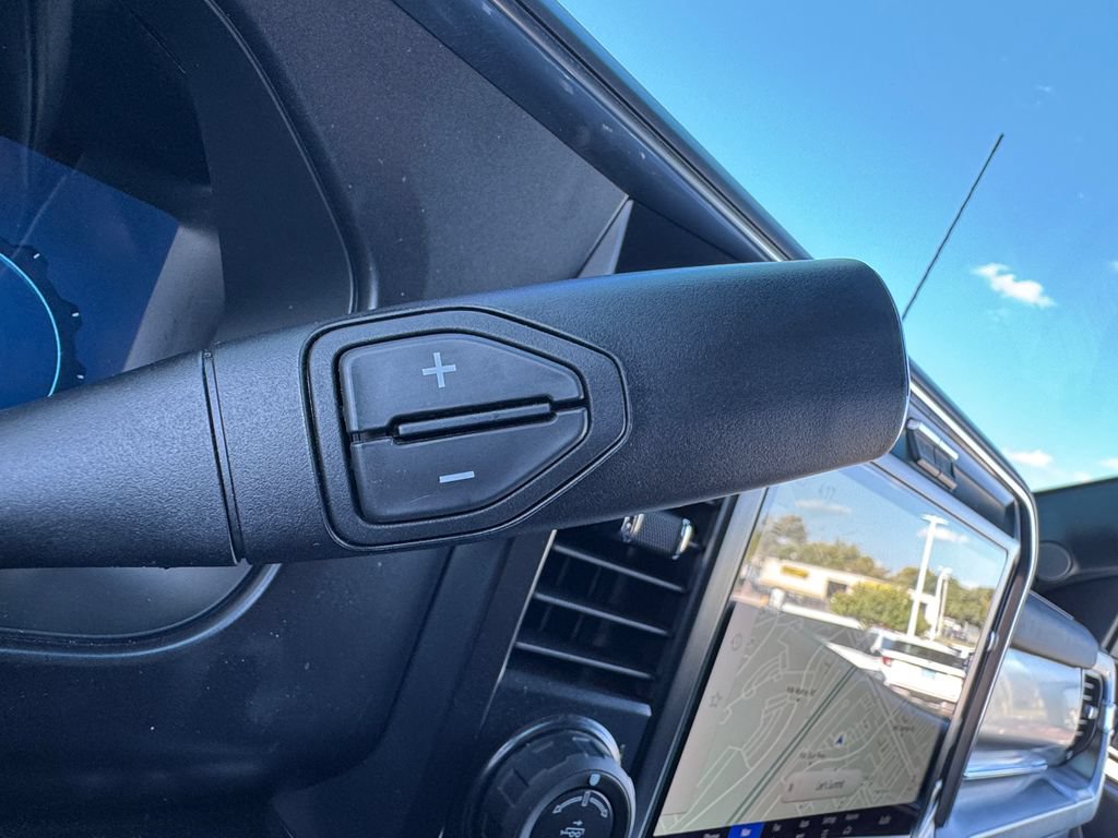 Used 2026 Ford F250 Platinum w/ Tremor Off-Road Package AWD/4WD image 9