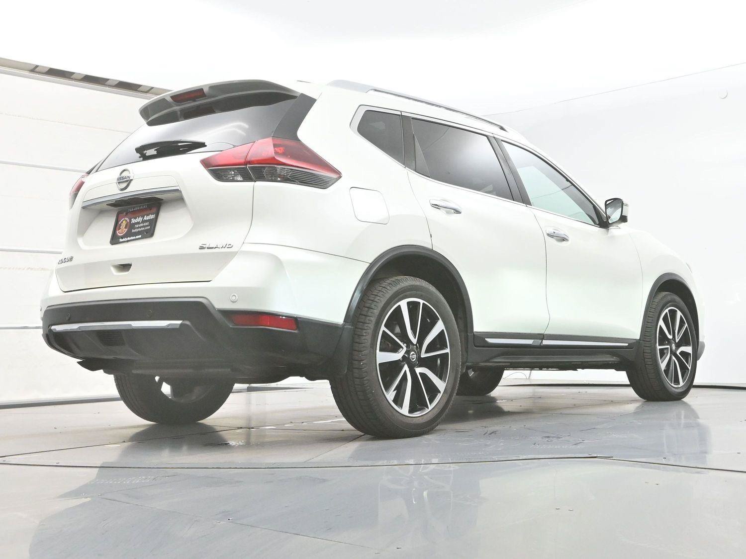 Used 2019 Nissan Rogue SL w/ Premium Package AWD/4WD image 31