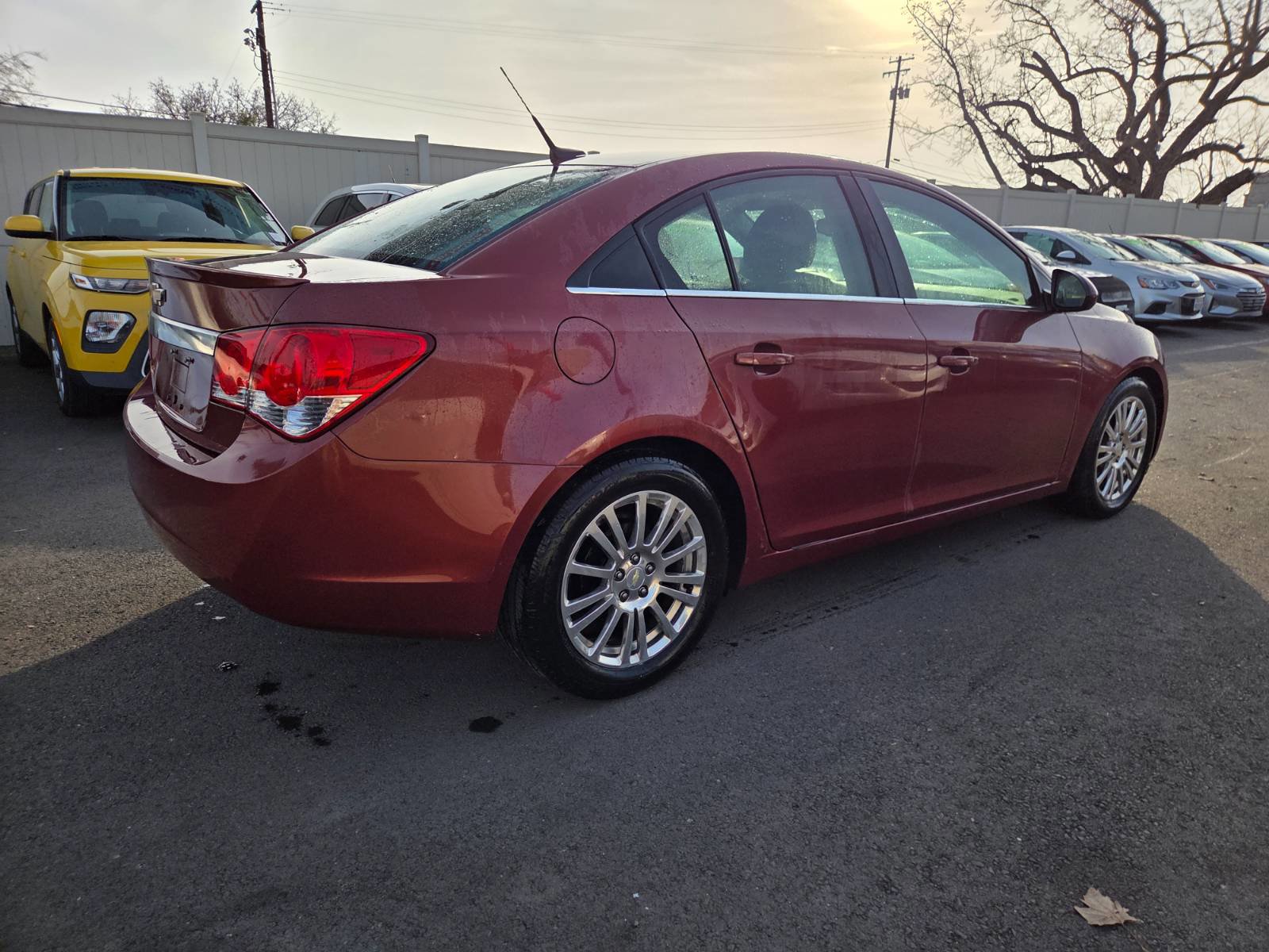Used 2012 Chevrolet Cruze Eco FWD image 4