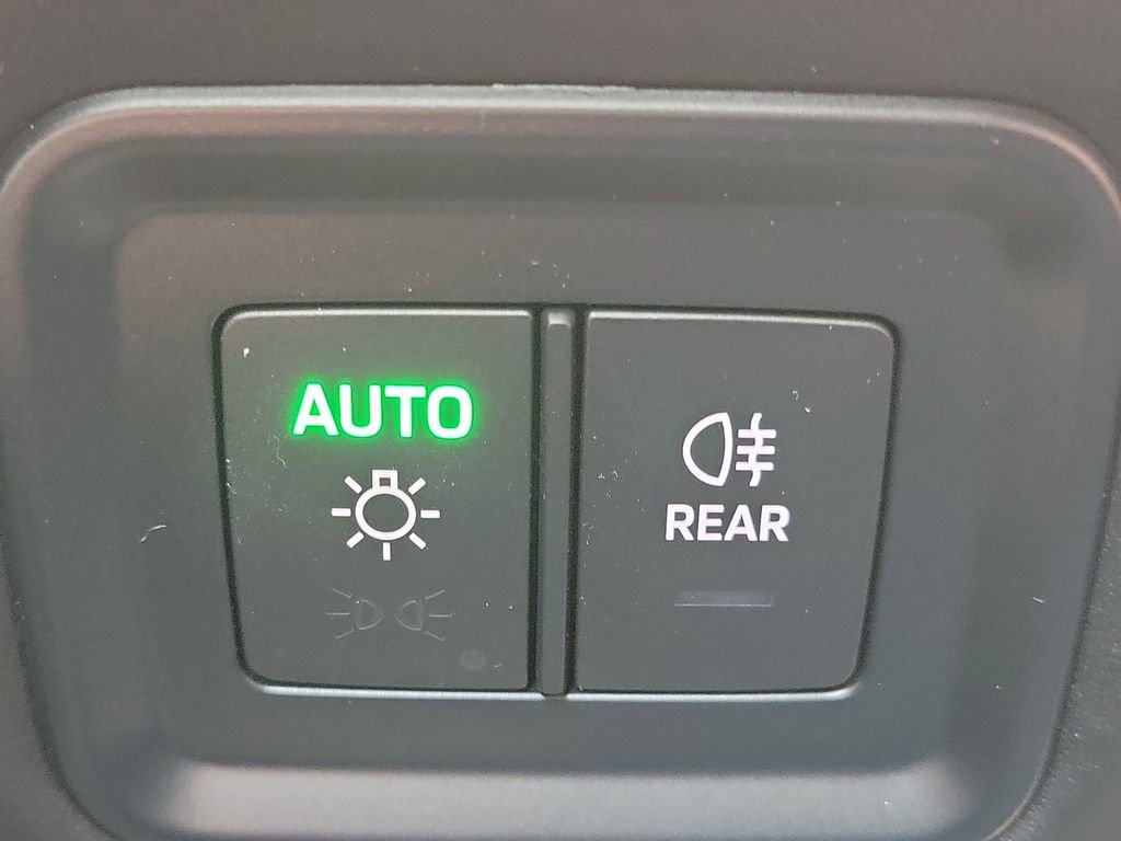 New 2025 Porsche Cayenne S image 36