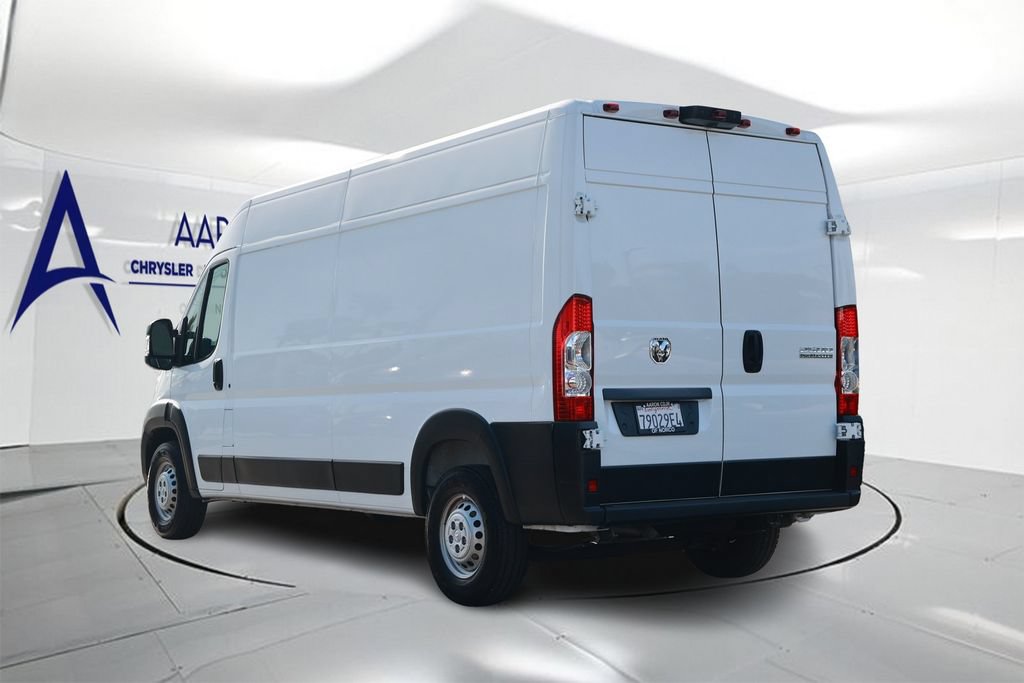 Used 2026 RAM ProMaster 2500 w/ Convenience Group FWD image 2