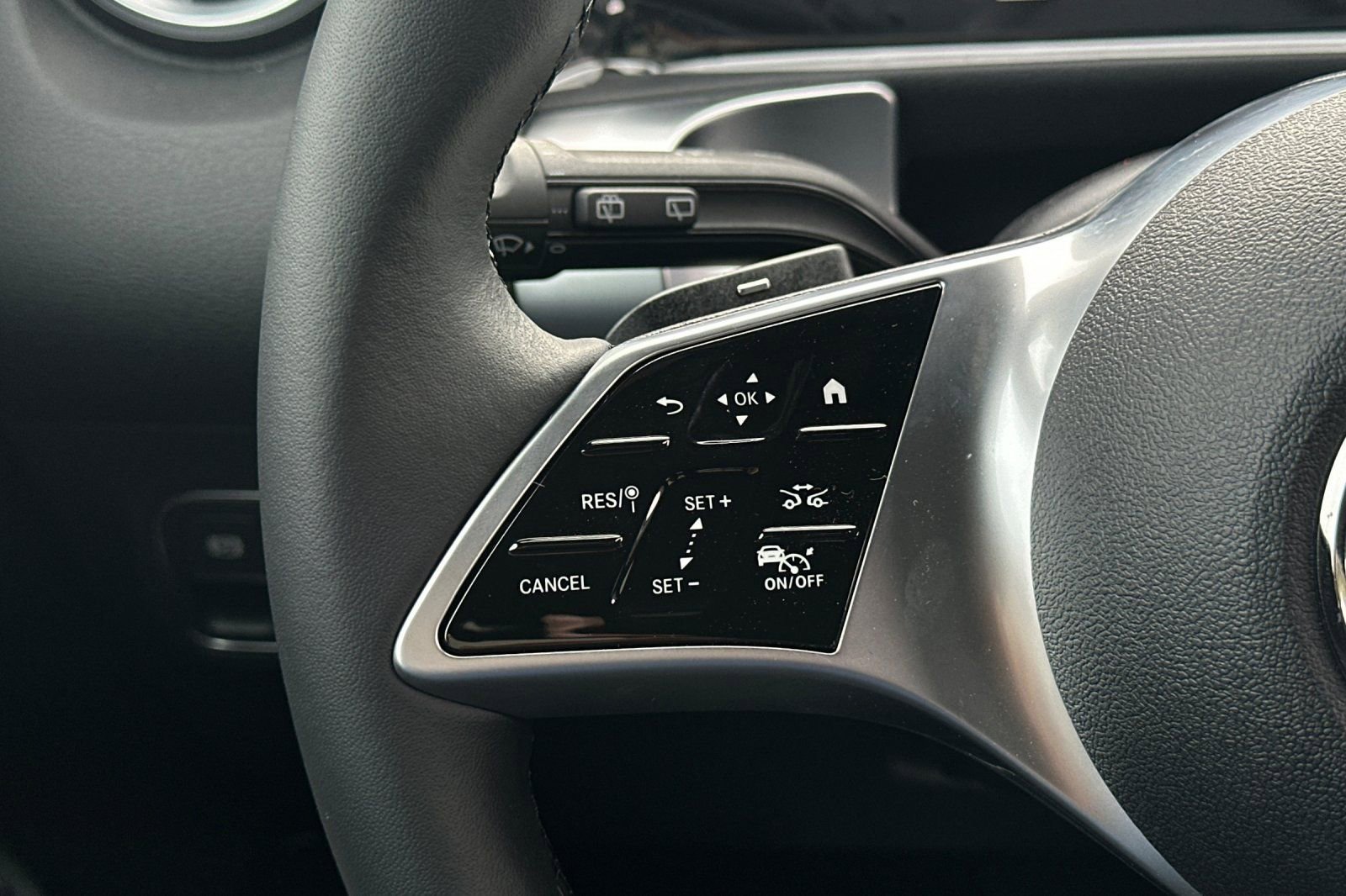 New 2026 Mercedes-Benz GLB 250 image 25