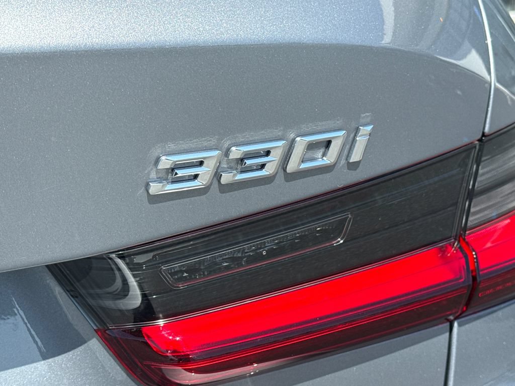 New 2026 BMW 330i Sedan w/ M Sport Package RWD image 9