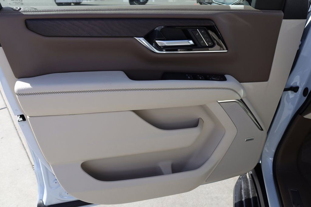 New 2026 GMC Yukon XL Denali w/ Advanced Technology Package image 10