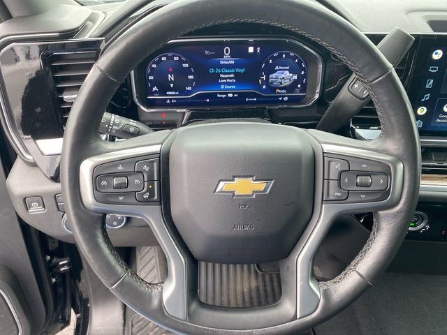 Used 2022 Chevrolet Silverado 1500 LT AWD/4WD image 7