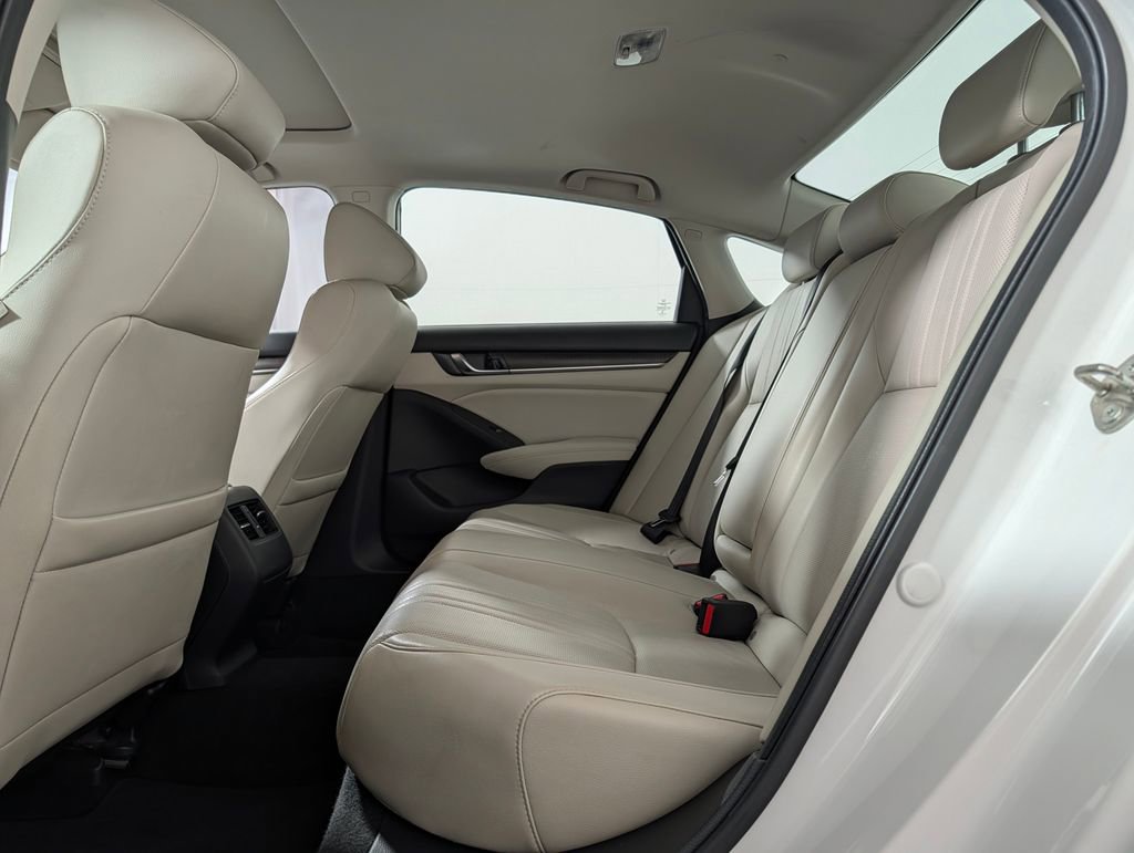Used 2018 Honda Accord EX-L image 12