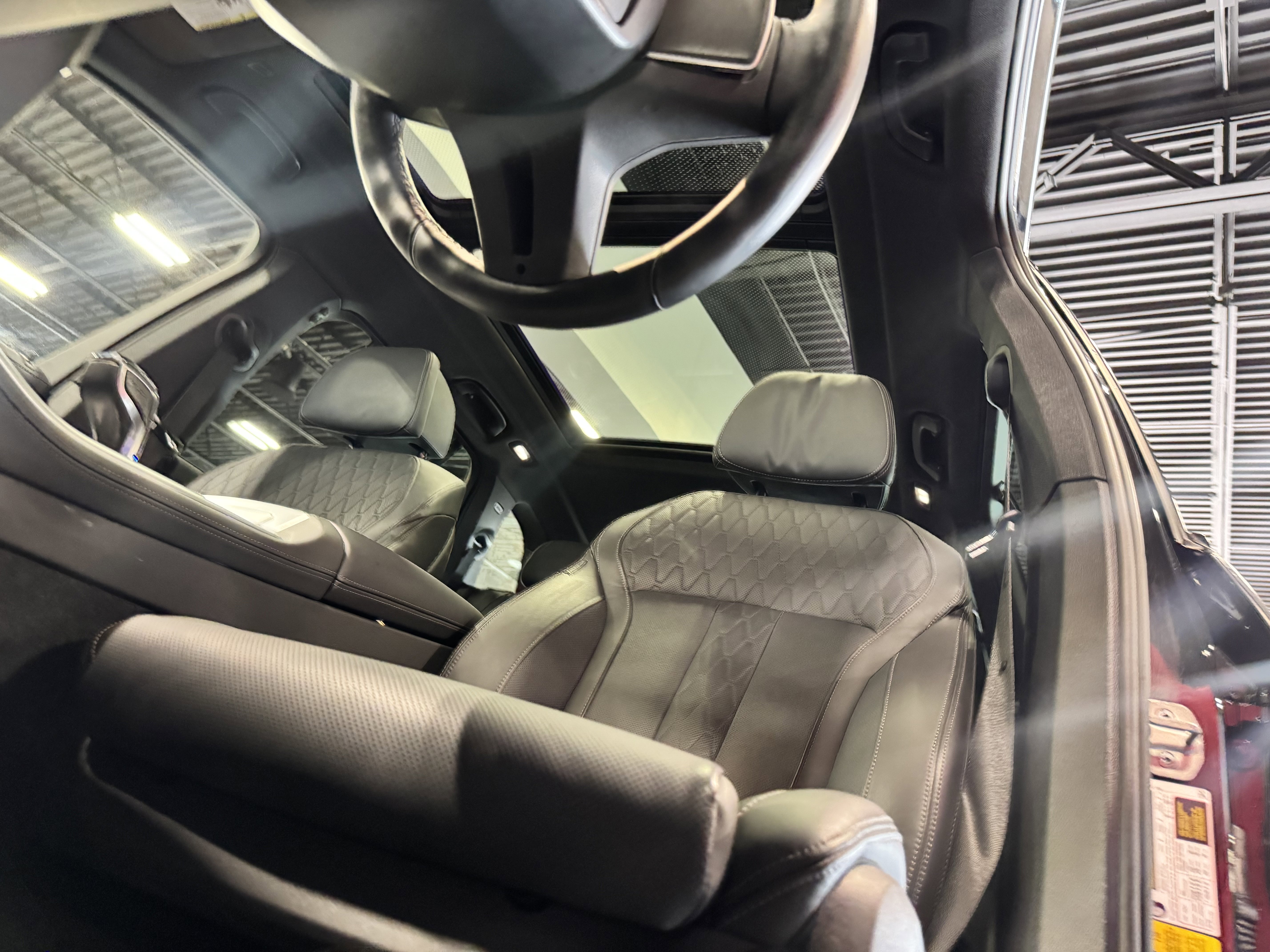 Used 2023 BMW X5 M50i w/ Executive Package image 33