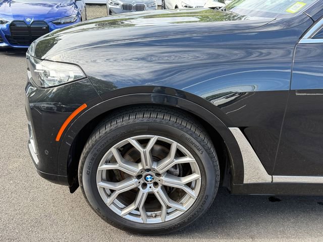 Used 2022 BMW X7 xDrive40i w/ Premium Package AWD/4WD image 11