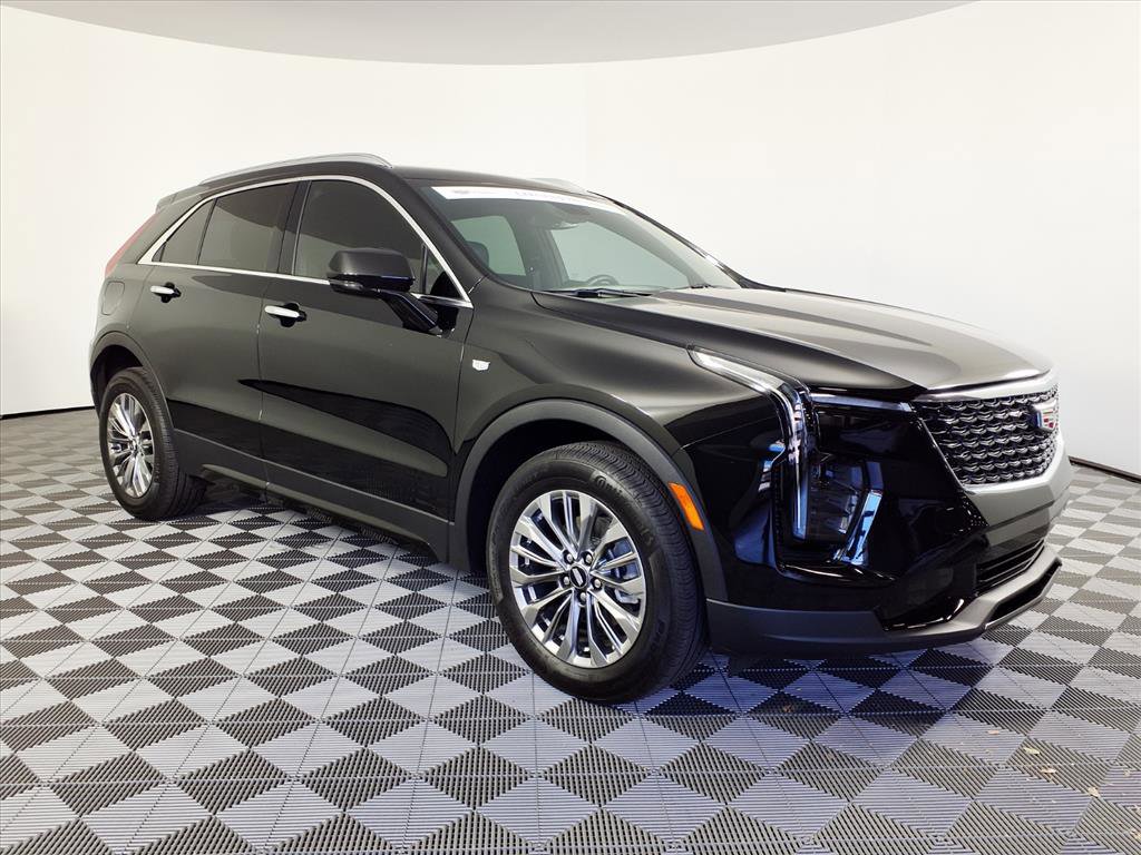 Certified 2024 Cadillac XT4 Premium Luxury image 3