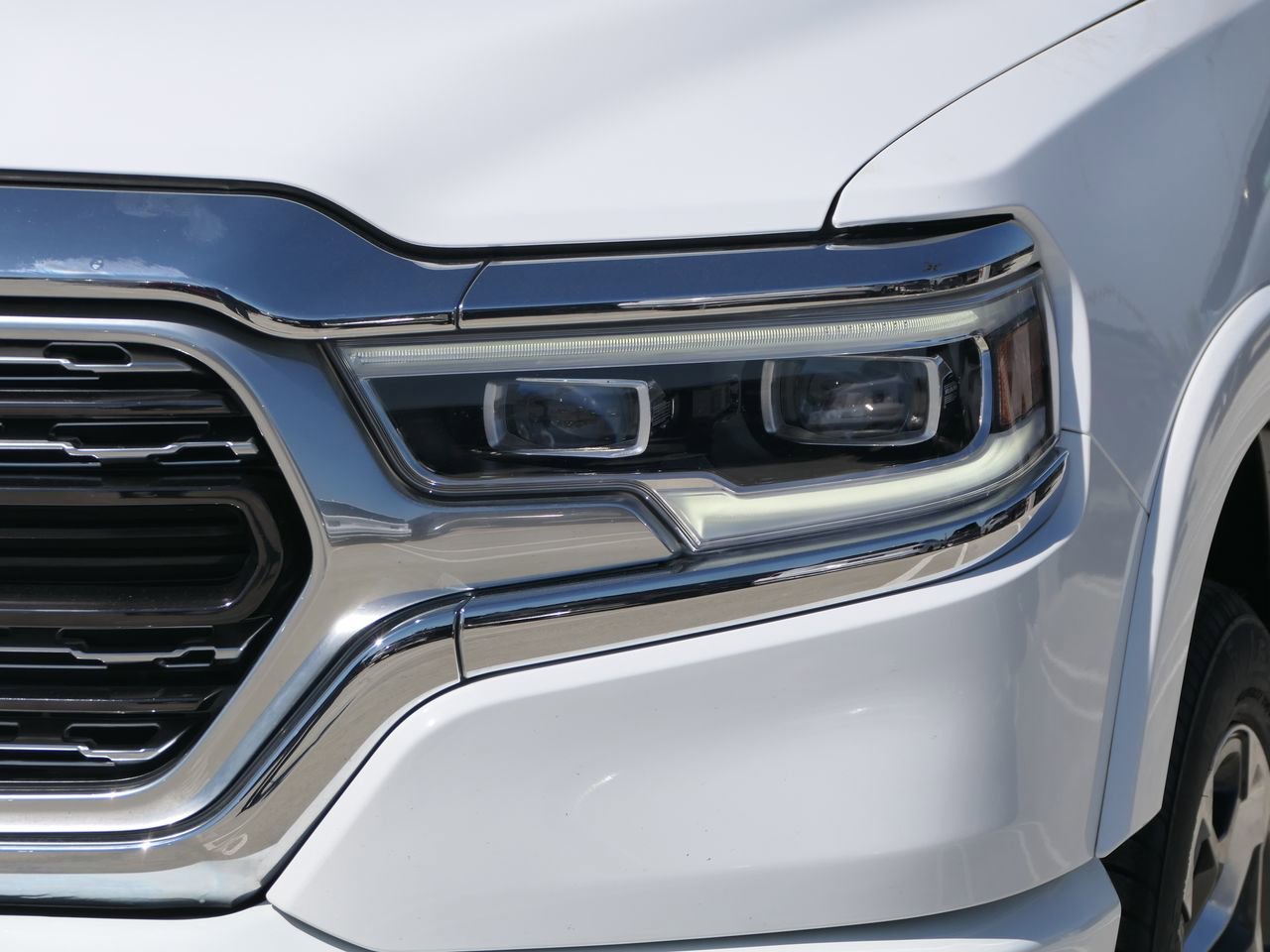 Used 2022 RAM 1500 Limited w/ Body Color Bumper Group image 10