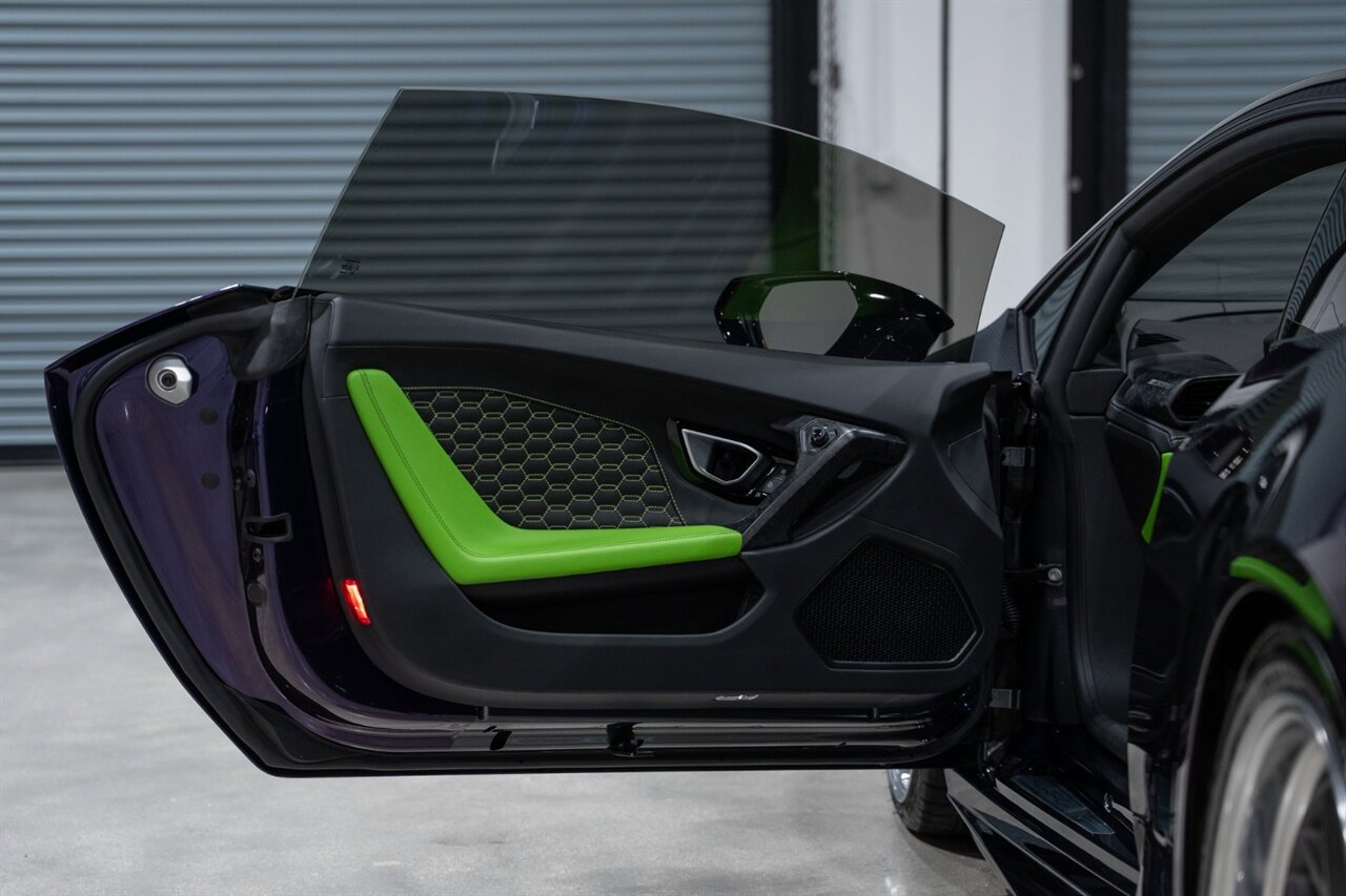 Used 2018 Lamborghini Huracan LP 580-2 RWD image 22