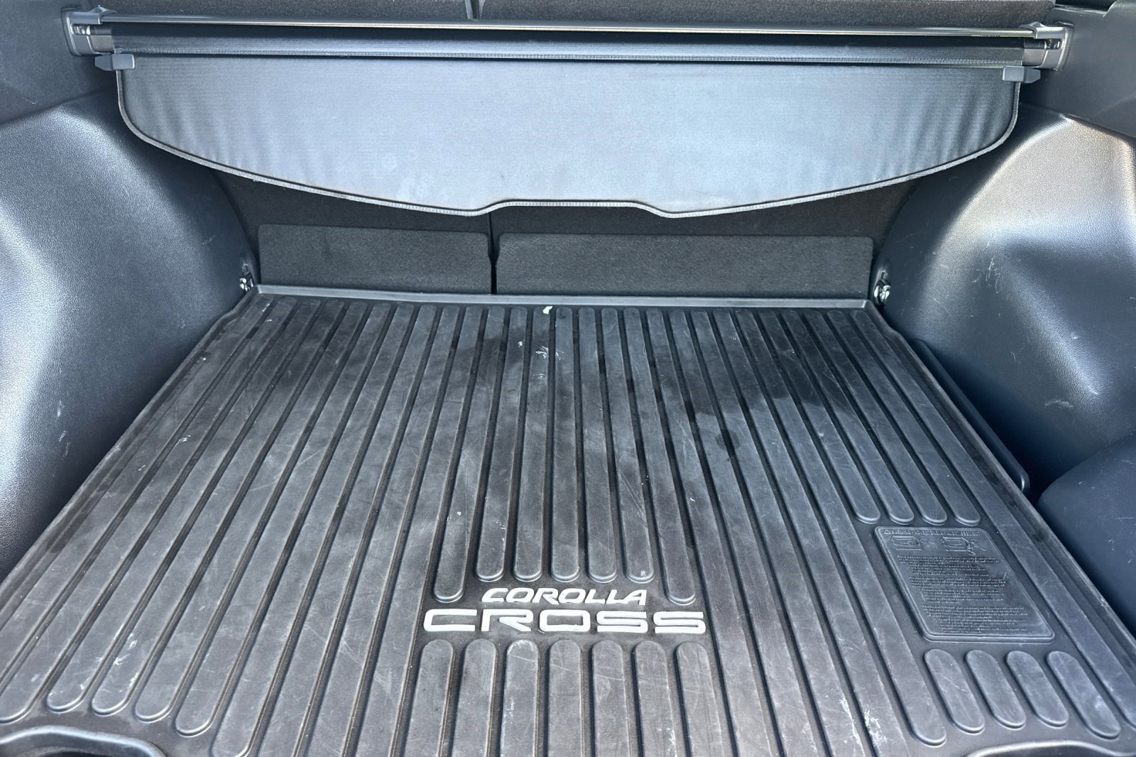 Used 2024 Toyota Corolla Cross SE w/ Moonroof Package image 12