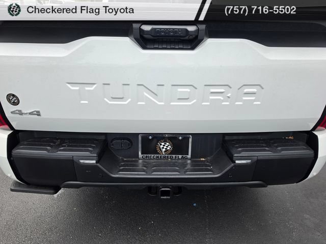 Used 2022 Toyota Tundra SR5 w/ SR5 Convenience Package AWD/4WD image 18