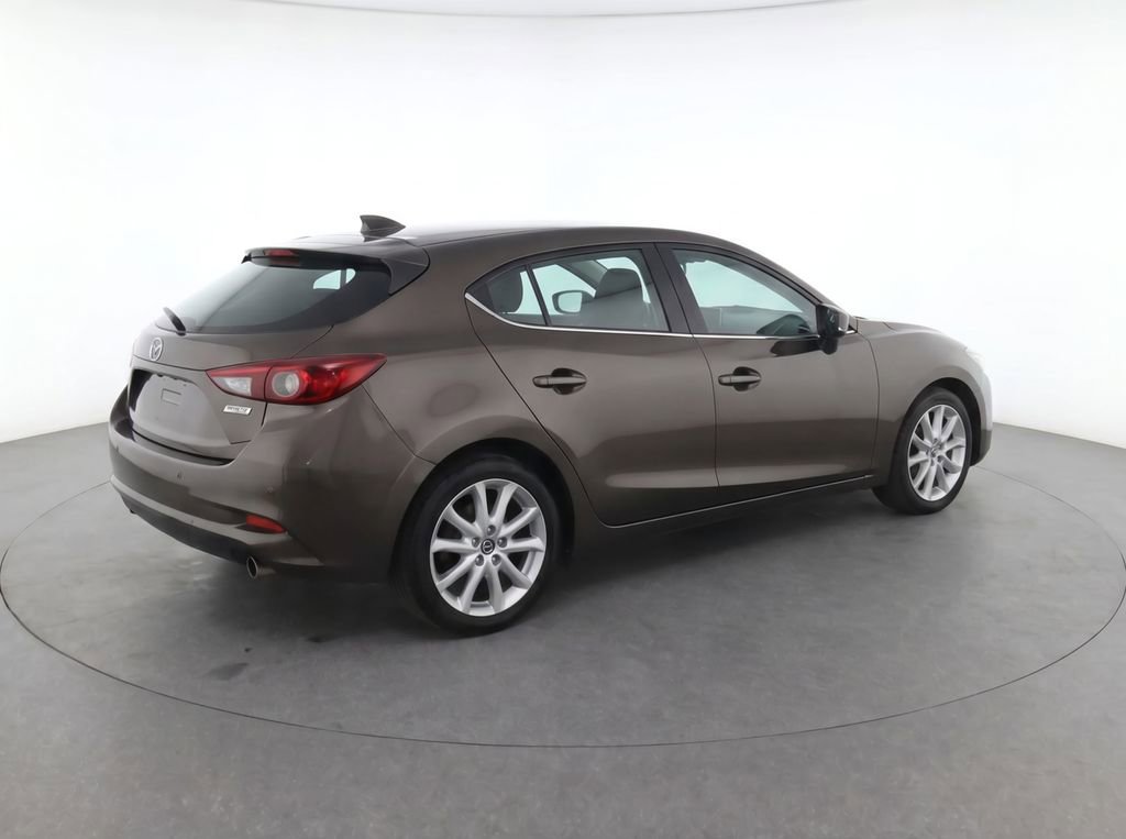 Used 2017 MAZDA MAZDA3 Grand Touring FWD image 4