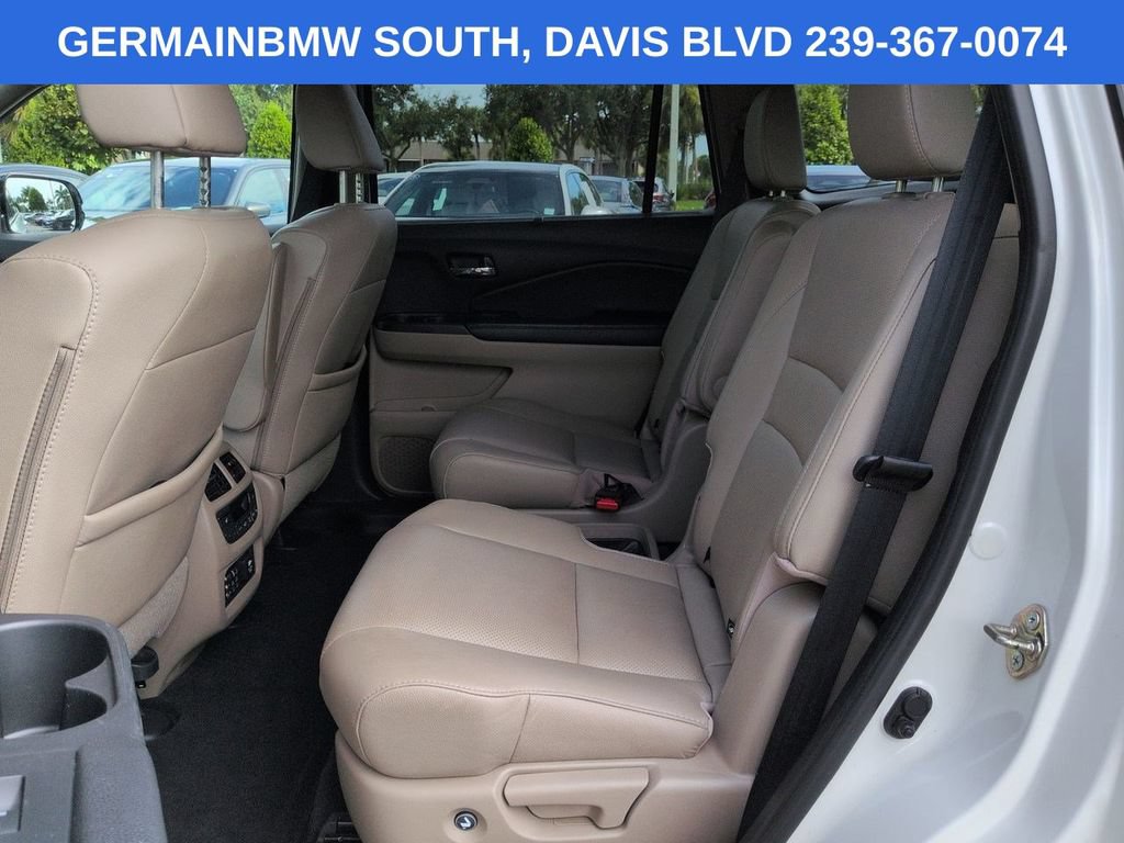 Used 2017 Honda Pilot Elite image 16