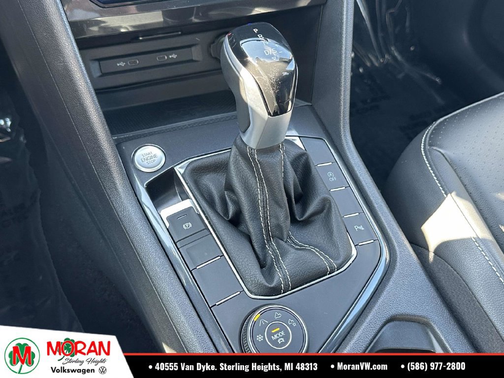 Used 2024 Volkswagen Tiguan SE R-Line AWD/4WD image 31