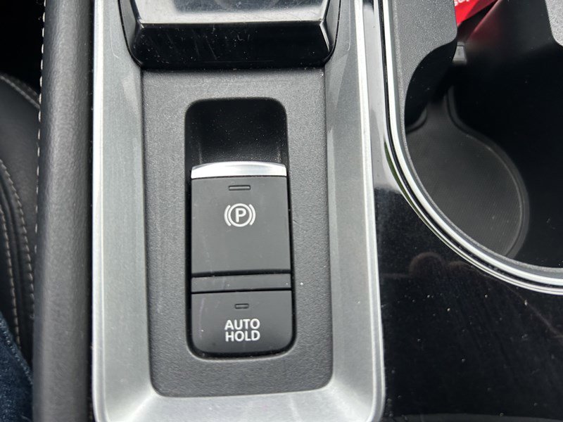 Used 2023 Nissan Altima 2.5 SL AWD/4WD image 23