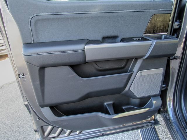 New 2025 Ford F250 Lariat w/ Lariat Ultimate Package image 8