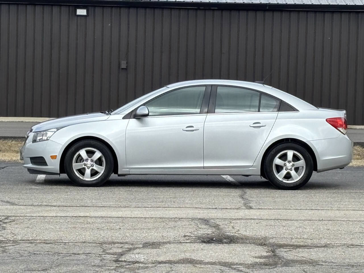 Used 2014 Chevrolet Cruze LT FWD image 1
