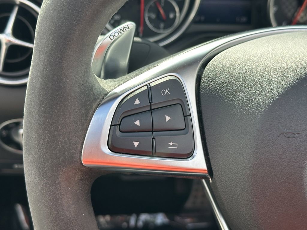 Used 2017 Mercedes-Benz SLC 43 AMG image 22