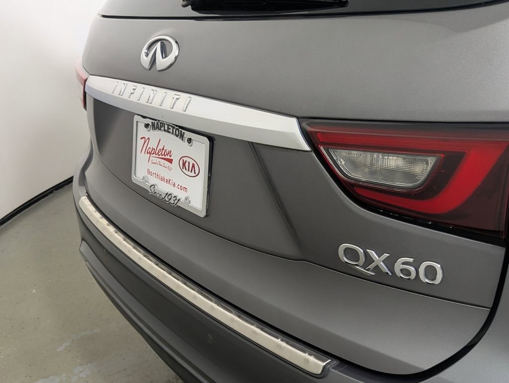 Used 2018 INFINITI QX60 FWD w/ Deluxe Technology Package image 8