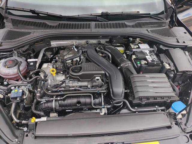 Used 2025 Volkswagen Jetta SE FWD image 22