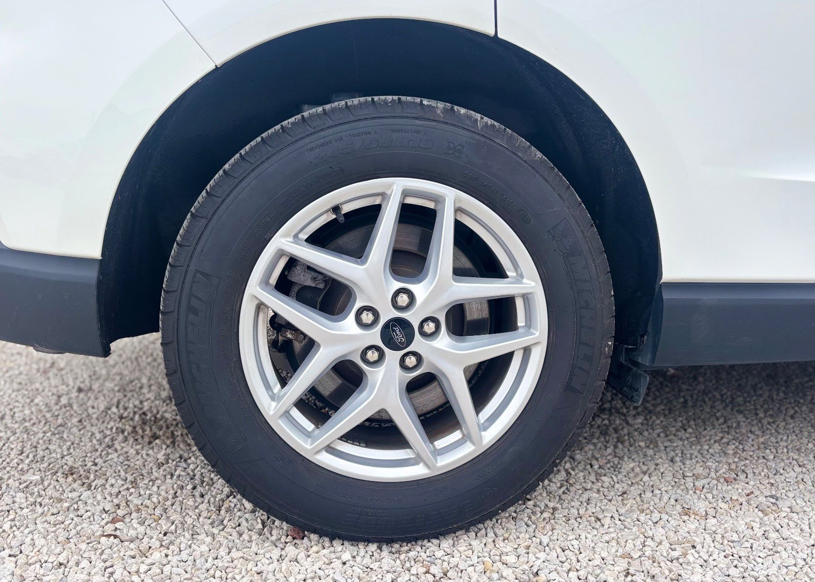 Certified 2024 Ford Edge SEL w/ Convenience Package image 16